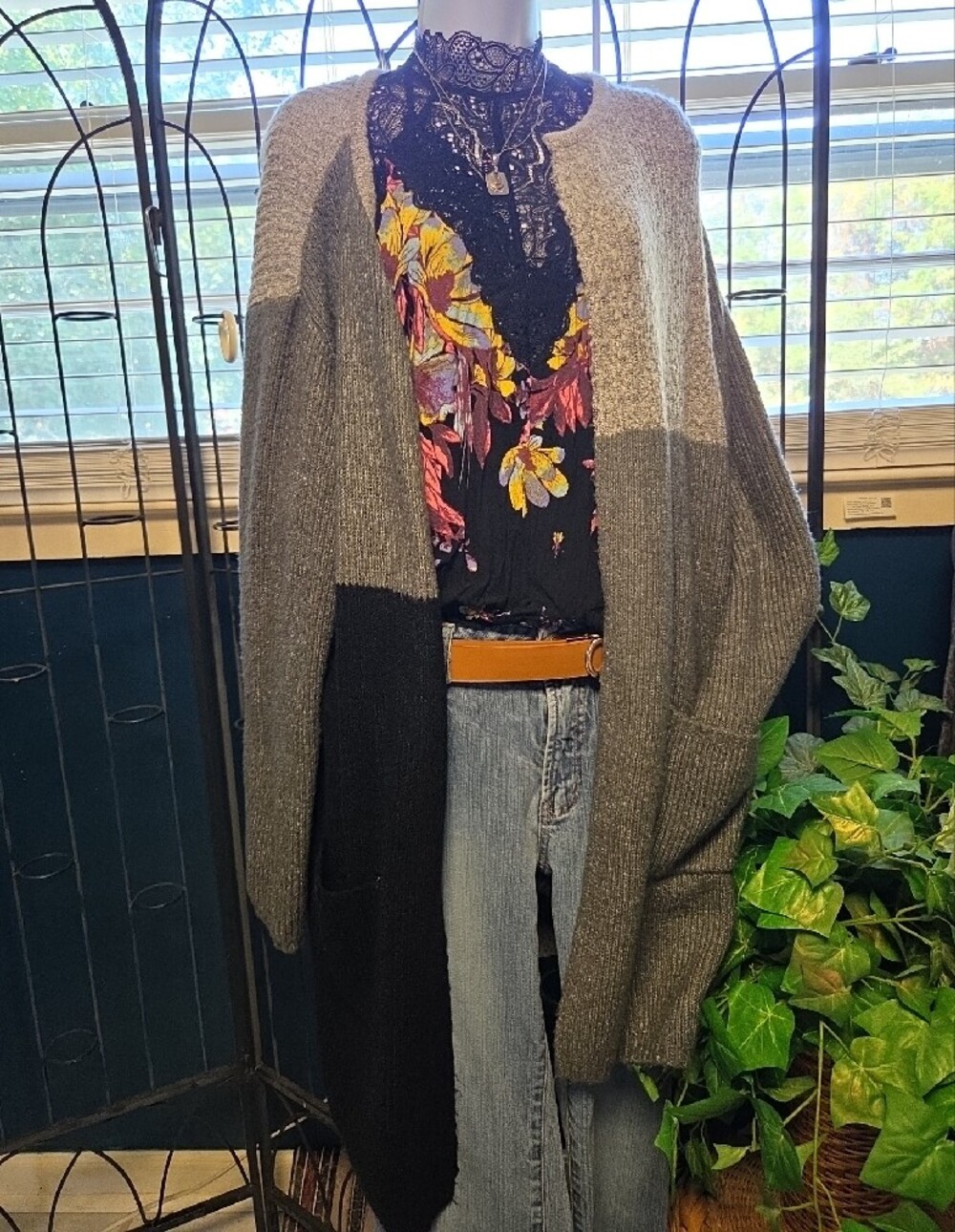 new directions Three-Tone Gray Open Cardigan with Pocket Detail